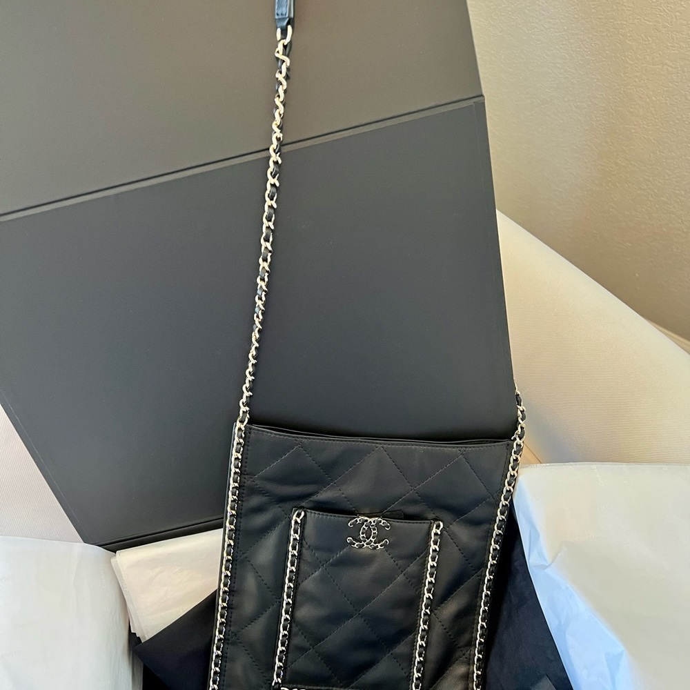 Chanel shopper tote 22C